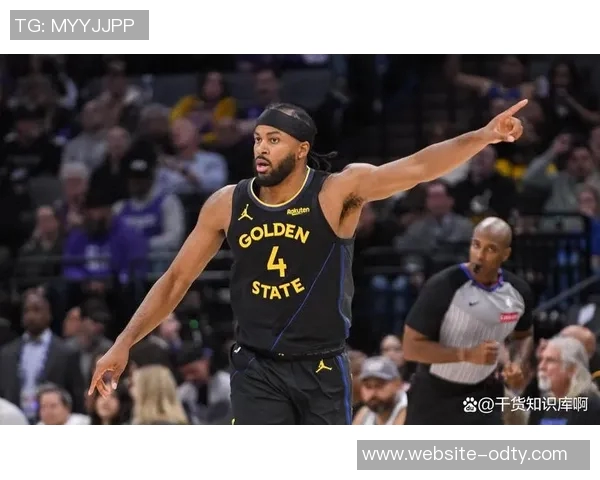 穆迪单节狂砍七记三分球成勇士队史第三位达成此壮举的球员